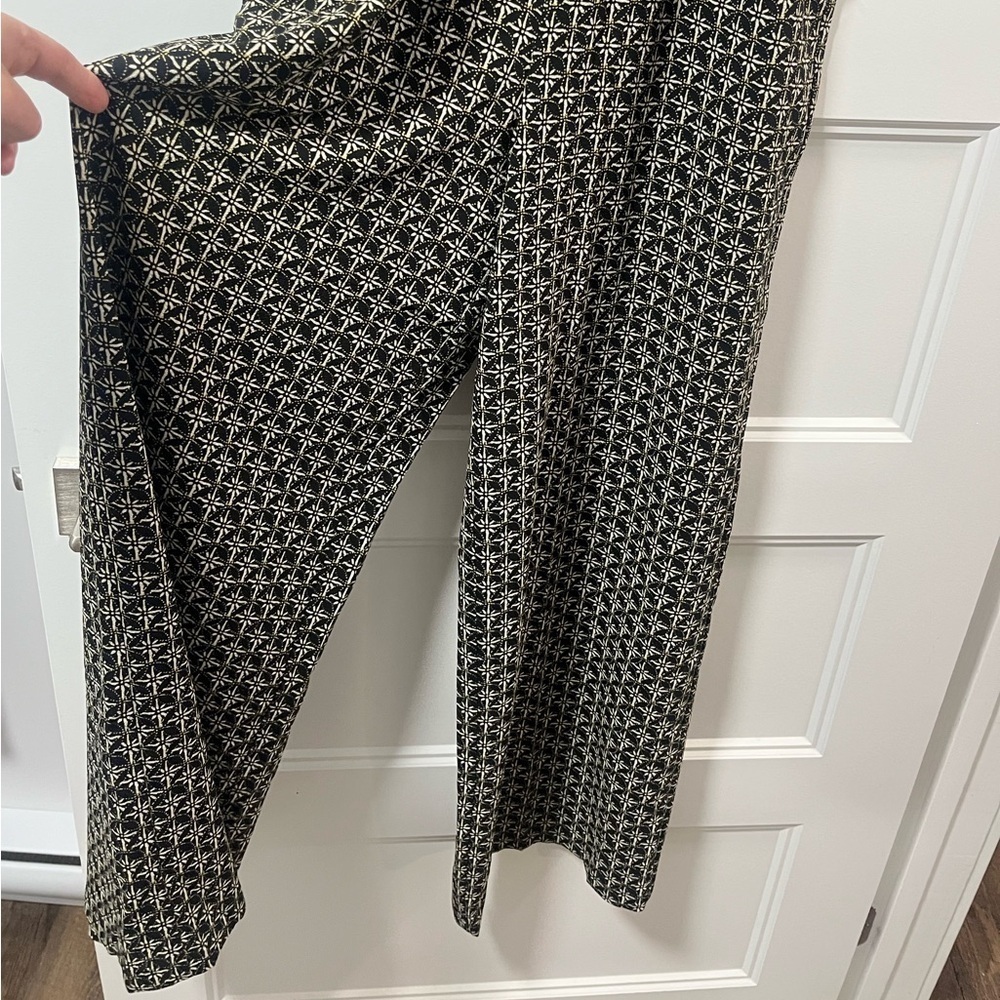 Elegant Patterned jumpsuit - Picture 2 of 5